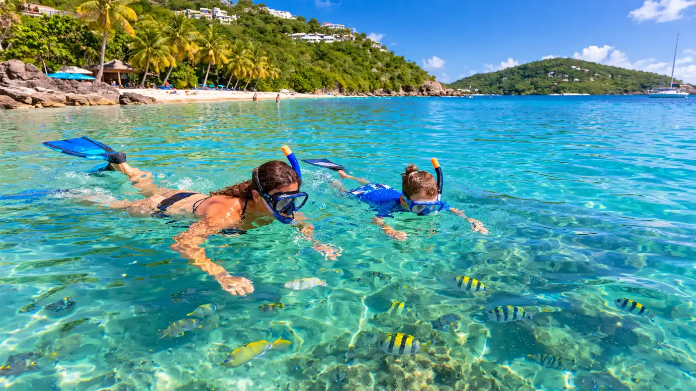 Playa Secret Harbour: Aguas tranquilas para familias principiantes
